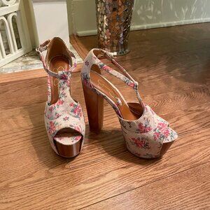 Jessica Simpson Bohemian Floral Wooden Platform Heels with Peep Toe size 7